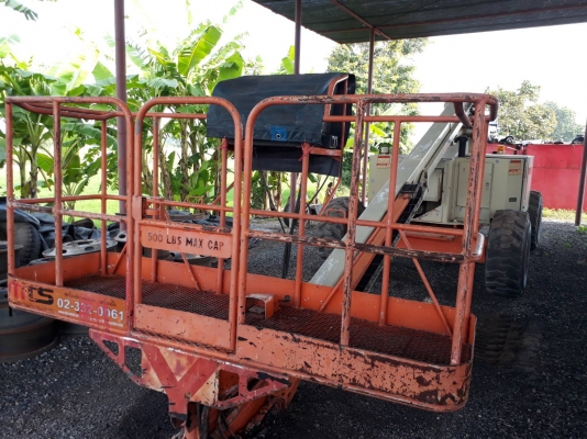 รถกระเช้ายกใด้สูง20เมตร JLG ใช้เครื่องยนตร์ เก่านอกสภาพดีมากพร้อมใช้งาน รถกระเช้ายกใด้สูง20เมตร JLG ใช้เครื่องยนตร์ เก่านอกสภาพดีมากพร้อมใช้งาน