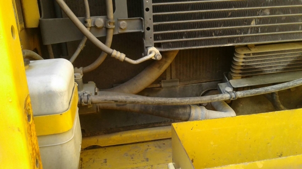 ขาย pc 200-8 บูมยาว  16เมตร . รถสวย แอร์เย็น ช่วงล่างแน่น รถพร้อมออกงาน รถอยู่ ลพบุรี สนใจติดต่อได้ที่0802719535 คุณเบียร์ ราคา 1950000 บาท