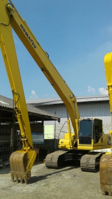 ขาย pc 200-8 บูมยาว  16เมตร . รถสวย แอร์เย็น ช่วงล่างแน่น รถพร้อมออกงาน รถอยู่ ลพบุรี สนใจติดต่อได้ที่0802719535 คุณเบียร์ ราคา 1950000 บาท