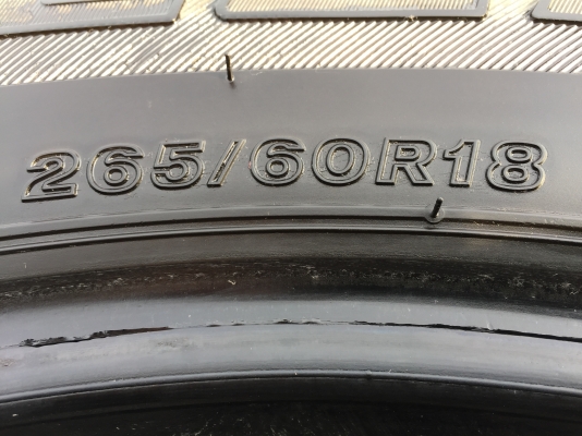 ยาง Bridgestone 265 60 18 ปี17 ดอกเต็ม ไม่มีปะ ใช้ยาว ราคาไม่แพง