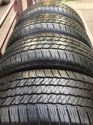 ยาง Bridgestone 265 60 18 ปี17 ดอกเต็ม ไม่มีปะ ใช้ยาว ราคาไม่แพง