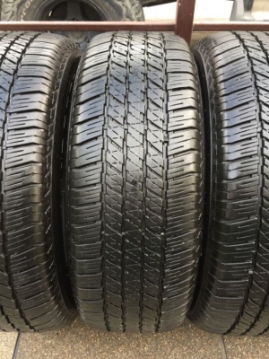 ยาง Bridgestone 265 60 18 ปี17 ดอกเต็ม ไม่มีปะ ใช้ยาว ราคาไม่แพง