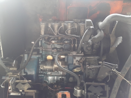 รถแบคโฮ IHI IS30GX รถเก่านอกนำเข้า คอนโทลน้ำมัน ปั๊มนิ้ว USHIDA เครื่องยนต์ ISUZU ช่วงล่างดี ขายตามสภาพ ไม่มีเวลาเก็บงาน ตัวเดินไม่หมุน 1 ข้าง สวิงช้า