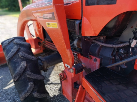 ⚡⚡มาล้าวข่ะ⚡⚡???????? เข้าใหม่L3608 พร้อมใช้งาน เครื่องดีเกียร์ดี???? อุปกรณ์3ชิ้นใบดันหน้า+ผาน+โรตารี่ ใช้งาน1650ชมราคา285000บาท มีบริการจัดส่งฟรีคะ สนใจติดต่อสอบถามรายละเอียด0906910337 ????????พิกัดร้านส.เจริญแทรกเตอร์ อ.บางระกำ จ.พิษณุโ