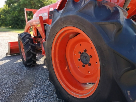 ⚡⚡มาล้าวข่ะ⚡⚡???????? เข้าใหม่L3608 พร้อมใช้งาน เครื่องดีเกียร์ดี???? อุปกรณ์3ชิ้นใบดันหน้า+ผาน+โรตารี่ ใช้งาน1650ชมราคา285000บาท มีบริการจัดส่งฟรีคะ สนใจติดต่อสอบถามรายละเอียด0906910337 ????????พิกัดร้านส.เจริญแทรกเตอร์ อ.บางระกำ จ.พิษณุโ