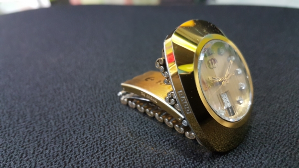 ขายนาฬิกา Rado Diastar ราโด้ ไดสตาร์ ระบบ Automatic ขนาด 36 มิลลิเมตร รับประกันของแท้ ขายถูก 7,700บาท