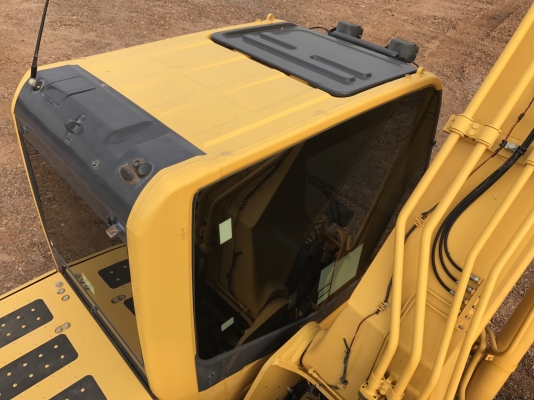 ขายรถแบคโฮ KOMATSU PC200-8MO ใช้งาน 6 พันชั่วโมง กล้องหลัง สภาพนางฟ้า