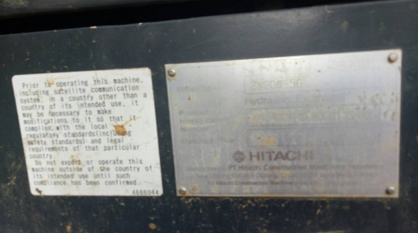 ขายรถแบคโฮ HITACHI ZX200-5G ใช้งาน 5 พันชั่วโมง สภาพนางฟ้า