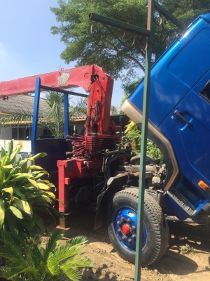 ขายเครน3.7 ตัน unic ติดรถบรรทุก