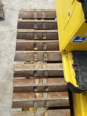 ขายจ้า..รถดันดิน..KOMATSU D20P-7  เก่านอกแท้  สภาพสวย  เครื่องปั๊มดี  ชั่วโมงน้อย..พร้อมใช้  โทร  089-3818694  จ๊อย..