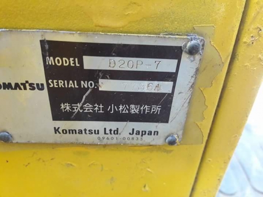 ขายจ้า..รถดันดิน..KOMATSU D20P-7  เก่านอกแท้  สภาพสวย  เครื่องปั๊มดี  ชั่วโมงน้อย..พร้อมใช้  โทร  089-3818694  จ๊อย..