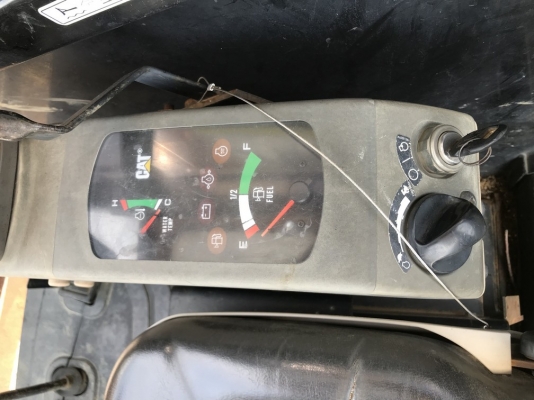 CAT 305SR-DCR01760 ปี 2007 3460 ชม. นำเข้าจากญี่ปุ่น