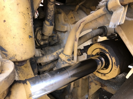 CAT 950F2 นำเข้าจากญี่ปุ่น ไม่เคยใช้งานในไทย รถถึงเมืองไทยแล้วครับ