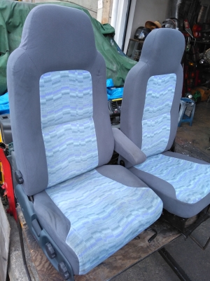 เบาะนั่งรถยรรทุก  nissan ud