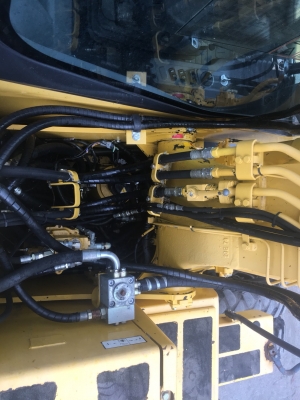 ขายรถขุดล้อยาง KOMATSU PW130-7K นำเข้าจากต่างประเทศ สนใจติดต่อ อำพล 090-9694506, 080-3031241 ขายรถขุดล้อยาง KOMATSU PW130-7K นำเข้าจากต่างประเทศ สนใจติดต่อ อำพล 090-9694506, 080-3031241