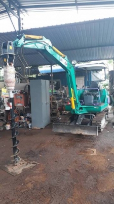 ขายรถสว่านเจาะดิน Komastu 20-7 เครื่อง 3D84