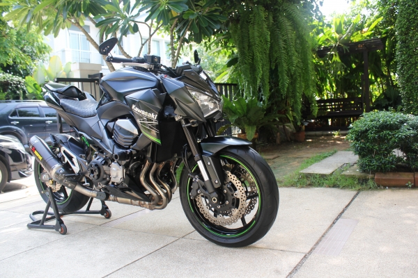 Z800 ปี2014 ท่อ AKRAPOVIC ราคานี้ด่วนๆ ของแต่งเยอะ Z800 ปี2014 ท่อ AKRAPOVIC ราคานี้ด่วนๆ ของแต่งเยอะ