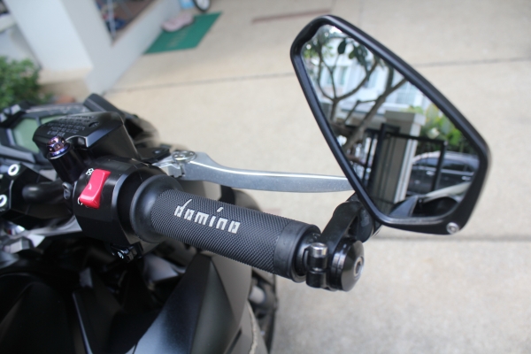 Z800 ปี2014 ท่อ AKRAPOVIC ราคานี้ด่วนๆ ของแต่งเยอะ