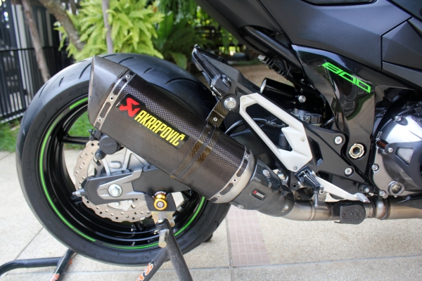 Z800 ปี2014 ท่อ AKRAPOVIC ราคานี้ด่วนๆ ของแต่งเยอะ Z800 ปี2014 ท่อ AKRAPOVIC ราคานี้ด่วนๆ ของแต่งเยอะ