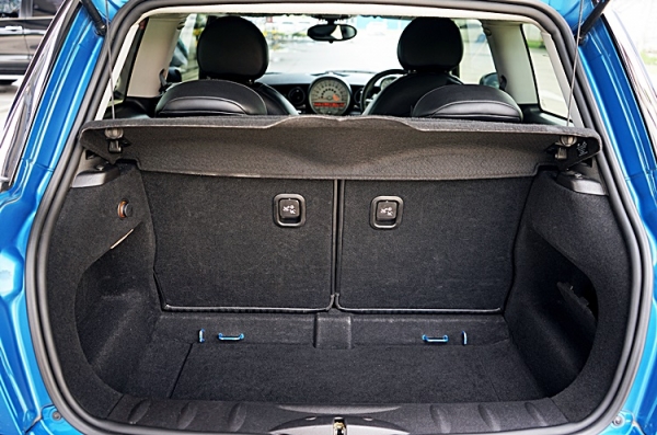 MINI COUPE COOPER S 2009