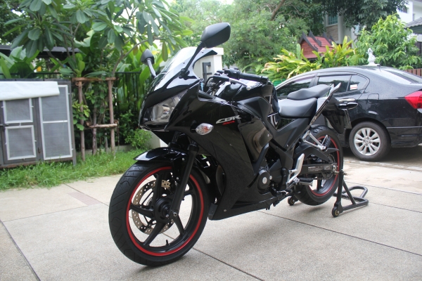 ขาย HONDA CBR300r รถสวย สภาพป้ายแดง ขาย HONDA CBR300r รถสวย สภาพป้ายแดง