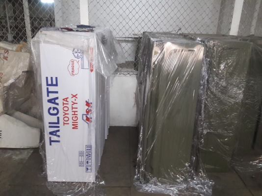 อะไหล่บอดี้ กะบะพื้นเรียบ และกะบะมีซุ้ม. ฝาท้าย