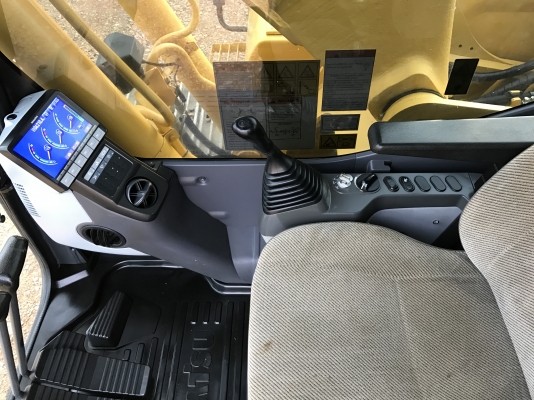 KOMATSU PC200-8MO กล้องหลัง(6000 ชั่วโมง)PM7000 ขอรูปเพิ่มได้ครับ รถสวยพร้อมใช้งาน สนใจติดต่อ 081-4283210