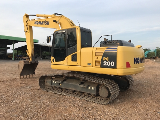 KOMATSU PC200-8MO กล้องหลัง(6000 ชั่วโมง)PM7000 ขอรูปเพิ่มได้ครับ รถสวยพร้อมใช้งาน สนใจติดต่อ 081-4283210