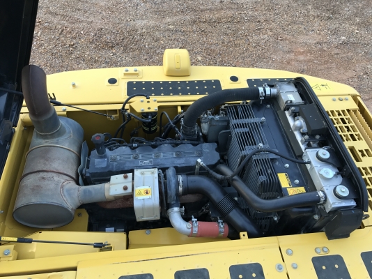 KOMATSU PC200-8MO กล้องหลัง(6000 ชั่วโมง)PM7000 ขอรูปเพิ่มได้ครับ รถสวยพร้อมใช้งาน สนใจติดต่อ 081-4283210