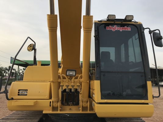 KOMATSU PC200-8MO กล้องหลัง(6000 ชั่วโมง)PM7000 ขอรูปเพิ่มได้ครับ รถสวยพร้อมใช้งาน สนใจติดต่อ 081-4283210