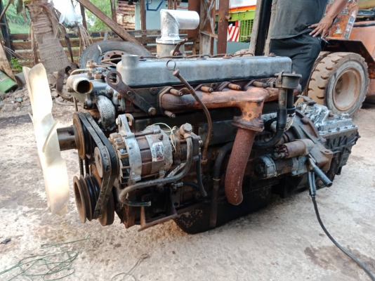 เครื่อง6BB1พร้อมใช้ราคา38,000สนใจ0876029295