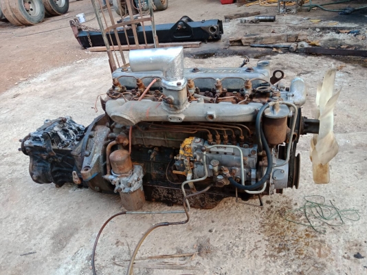 เครื่อง6BB1พร้อมใช้ราคา38,000สนใจ0876029295