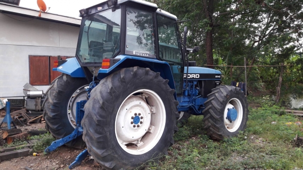 ขาย Ford 8340 16x16 ไฟฟ้า เพลาคาราโล่ ตามสภาพ ไม่มีกล่อง 400000 บาท โทร. 084-5424150 ขาย Ford 8340 16x16 ไฟฟ้า เพลาคาราโล่ ตามสภาพ ไม่มีกล่อง 400000 บาท โทร. 084-5424150