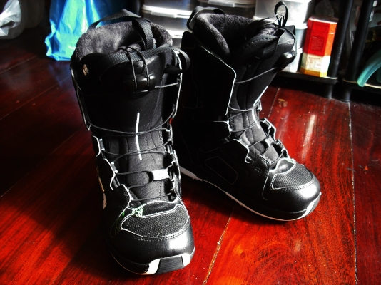 รองเท้า Salomon ใส่ขับขี่มอเตอร์ไซด์