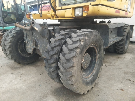 ถึงไทยแล้ว Komatsu PW130-7K รถขุดล้อยางรุ่นนิยม ใช้งานน้อย สภาพดีมากๆ 092-929-9942 ธีรเทพ ถึงไทยแล้ว Komatsu PW130-7K รถขุดล้อยางรุ่นนิยม ใช้งานน้อย สภาพดีมากๆ 092-929-9942 ธีรเทพ