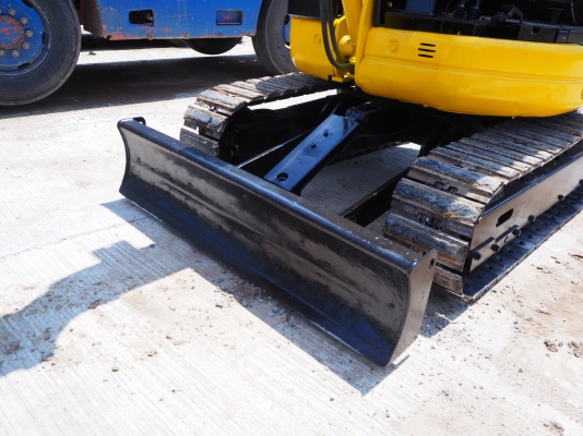 เก่านอกยังไม่เคยใช้งานในไทยKOMATSU PC30UU-3 แทรคเหล็กก็อบยาง