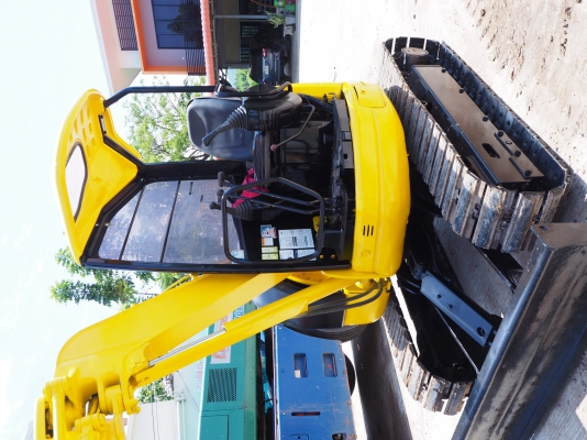เก่านอกยังไม่เคยใช้งานในไทยKOMATSU PC30UU-3 แทรคเหล็กก็อบยาง
