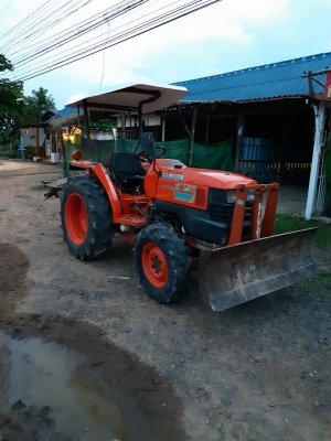 ขายจ้า 34 แรง ใบดัน ผานพรวน คราด เล่มชุดโอนครบ ราคา 149,000 บาท สีสันต์เดิม สภาพตามคลิ๊ปจ้า กันทรลักษ์ ศรีสะเกษ เน้นโทร.0816004753 /0984422502จ้า...