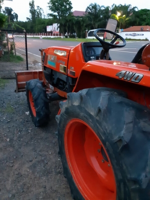 ขายจ้า 34 แรง ใบดัน ผานพรวน คราด เล่มชุดโอนครบ ราคา 149,000 บาท สีสันต์เดิม สภาพตามคลิ๊ปจ้า กันทรลักษ์ ศรีสะเกษ เน้นโทร.0816004753 /0984422502จ้า...