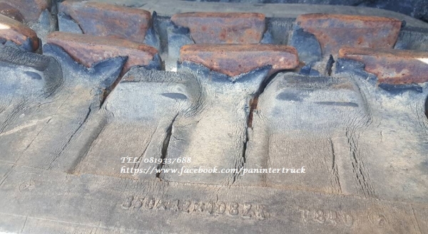 FROM JAPANขายถูกด่วนๆRUBBER TRACK แทรคยางเก่านอก* สามารถใส่กับรถขุดไซค์ 20,25,30,35/ ขนาด 350*42(ข้อห่าง) *10.8 /มีจำนวน 1เส้น /ราคาเพียง(เส้นละ :8,000 บาท)