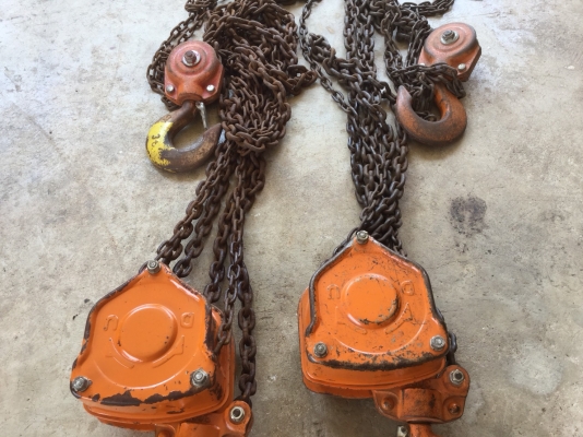 ขายรอกยกได้ 3 ตัน Made in Japan ยี่ห้อ Vital สภาพสวย เดิมๆ ยังไม่ผ่านการซ่อม ใช้งานได้ปกติ   ราคาตัวละ 5,900 บาท รวมส่ง