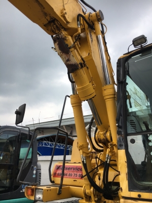 Komatsu PW130-7K รถขุดล้อยาง นำเข้าจากญี่ปุ่น โทร. 080-6565422 (หนิง)