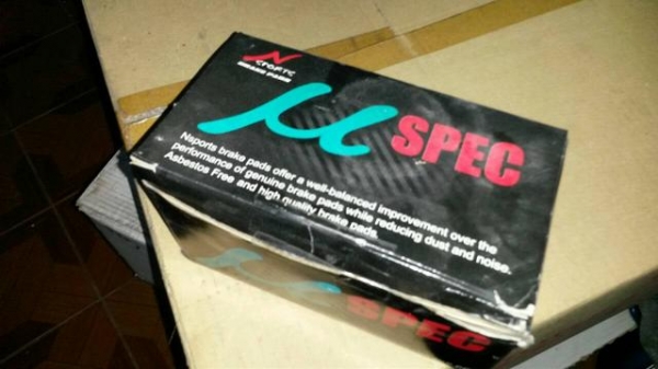 ชุดเบรค toyota tacoma 4 pot จาก USA ชุดหน้า 1 คู่ พร้อมจานเบรค porsche