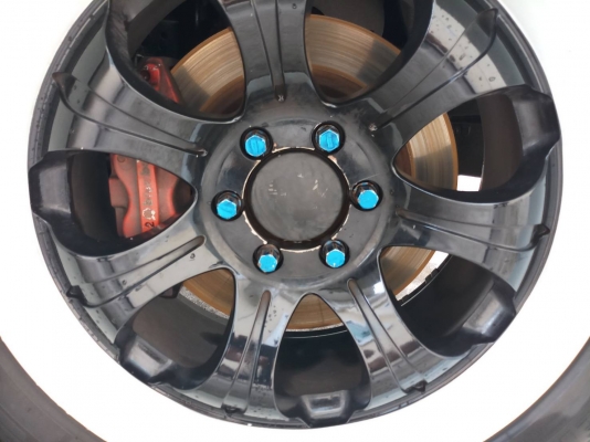 เบรค NISSAN PATROL 4X4 V8 400 แรงม้า