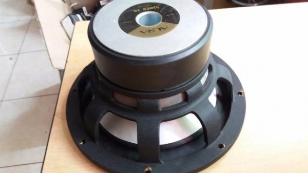 SUB .AURA made in USA 10 นิ้ว 1 ดอก แน่นๆ หนักๆ SUB .AURA made in USA 10 นิ้ว 1 ดอก แน่นๆ หนักๆ