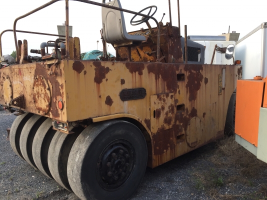 รถบดยาง 9ล้อ