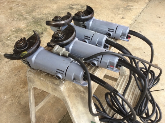 ขายหินเจียร์ 4&quot; มือ2 ยี่ห้อ Makita รุ่น 9500NB สภาพสวย ใช้งานได้ปกติ