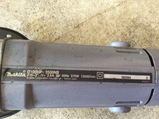 ขายหินเจียร์ 4&quot; มือ2 ยี่ห้อ Makita รุ่น 9500NB สภาพสวย ใช้งานได้ปกติ