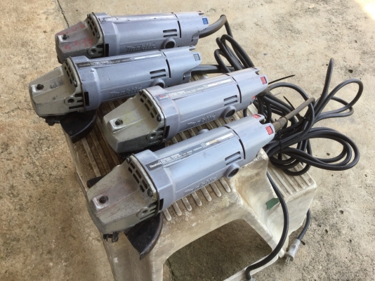 ขายหินเจียร์ 4&quot; มือ2 ยี่ห้อ Makita รุ่น 9500NB สภาพสวย ใช้งานได้ปกติ