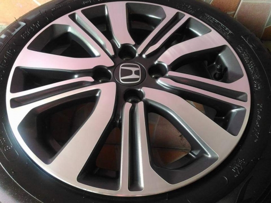 ล้อป้ายแดง New Honda City ขอบ15 พร้อมยาง Michelin Energy xm1  175 65 15 ผลิตปี 2018 ยางสดๆ ล้อสวยๆ ทั้งชุด 14900.- เทิร์นได้ ใส่ฟรี รับบัตรเครดิต ส่งทั่วไทยค่ะ